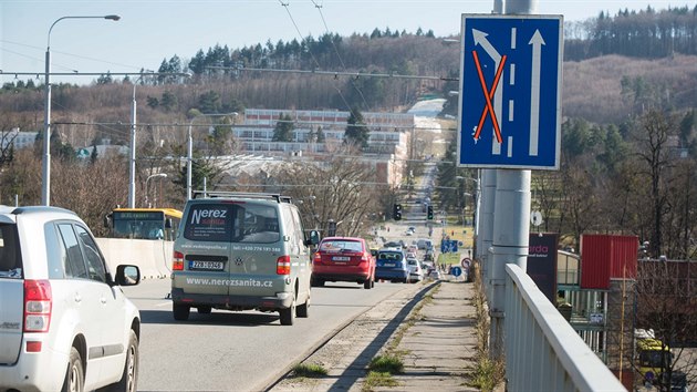 Oprava nadjezdu ve Zln.