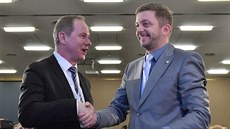 Staronový předseda hnutí STAN Petr Gazdík (vlevo) a místopředseda Vít Rakušan... Staronový předseda hnutí STAN Petr Gazdík (vlevo) a místopředseda Vít Rakušan...