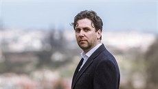 Josef Jeřicha, obchodník s měnami v ČSOB. Josef Jeřicha, obchodník s měnami v ČSOB.