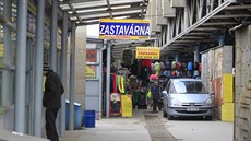 Autobusové nádraí Zvonaka hodnotí Brané i cestující jako jedno z nejmén...