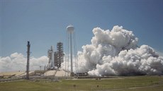 Úspěšná statická zkouška motorů prvního stupně rakety Falcon 9 z pondělí 27.... Úspěšná statická zkouška motorů prvního stupně rakety Falcon 9 z pondělí 27....