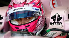 Esteban Ocon pi tréninku na Velkou cenu Austrálie.