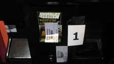 Nelegální automat zabavený celníky.