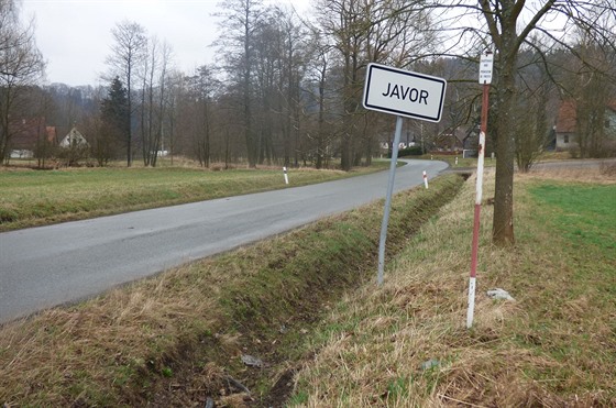 K potyce zákazníka a taxikáe dolo v Javoru u Teplic nad Metují asi sto metr...