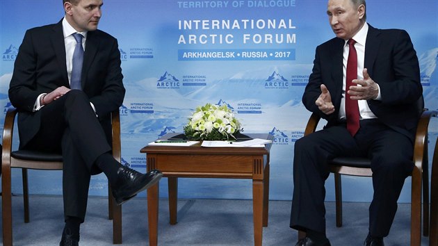 Vladimir Putin s islandskm prezidentem Johannessonem (30. bezen 2017).