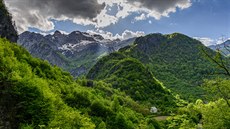 Vesnice Capri, severní Albánie Vesnice Capri, severní Albánie