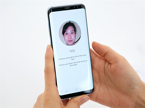 Funkce rozpoznávání oblieje na novém Samsungu Galaxy S8