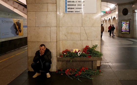 Petrohrad truchlí za obti teroristického útoku v metru  (4. dubna 2017)