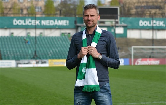 Martin Haek pózuje jako nový trenér Bohemians