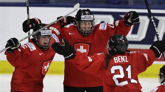 Gólová radost výcarských hokejistek
