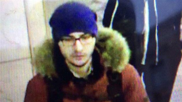 Akbarona Dalilova zachytily ped útokem v metru bezpenostní kamery (3. dubna...