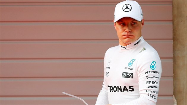 Valtteri Bottas z Mercedesu po kvalifikaci na Velkou cenu ny.