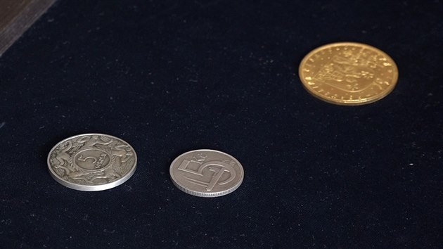 Uniktn sbrka minc t 333 kousk z let 1918-1993