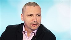 Přednosta Kliniky transplantační chirurgie IKEM Jiří Froněk v diskusním pořadu... Přednosta Kliniky transplantační chirurgie IKEM Jiří Froněk v diskusním pořadu...