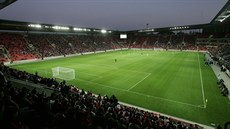 ZMNA MAJITELE. Stadion v Edenu patí stejn jako Slavia ínské spolenosti CEFC.