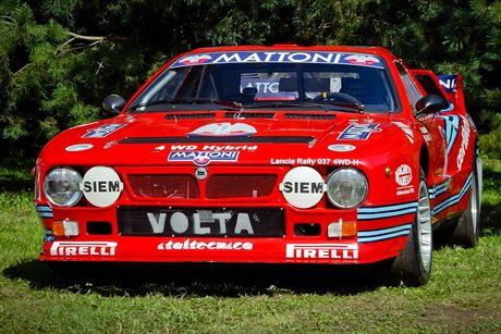 Lancia Rally 037 4WD-H