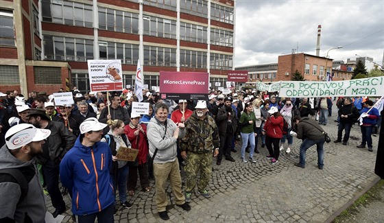 Výstraná stávka ve zlínském podniku spolenosti Mitas, které se zúastnilo...