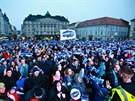 Fanouci Komety Brno sledují finále na Zelném trhu.