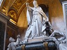 Lateránská bazilika v ím, kde je mimo jiné k vidní hrob papee Lva XIII. (na...
