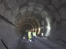 U Plzn pokrauje raba nejdelího elezniního tunelu v esku. Stavbai jsou...