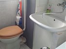Pvodní koupelna s toaletou