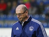 Zklamaný zlínský trenér Bohumil Páník Zklamaný zlínský trenér Bohumil Páník