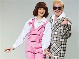 Ale Háma a Monika Absolonová jako Elton John v písni Don't Go Breaking My Heart