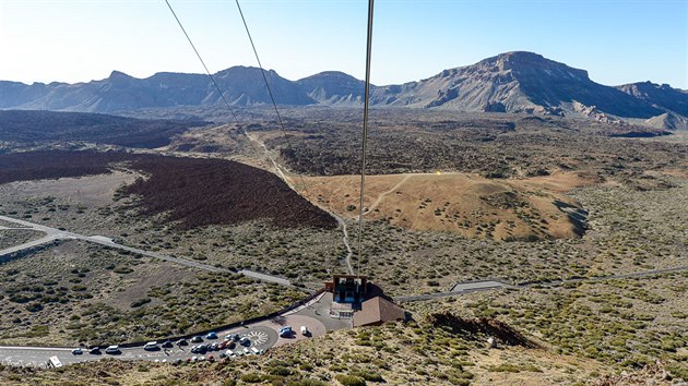 Vhled z lanovky na Pico del Teide na krajinu stejnojmennho nrodnho parku