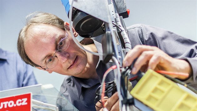 Projekt vyvjejc na VUT RoboAuto vede Tom Ondrek.