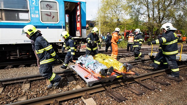 Praha 18.4.2017 cvien sloek Integrovanho zchrannho systmu s nzvem VLAK 2017.