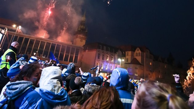 Brno slav. Hokejov Kometa po jednapadesti letech vybojovala mistrovsk titul.