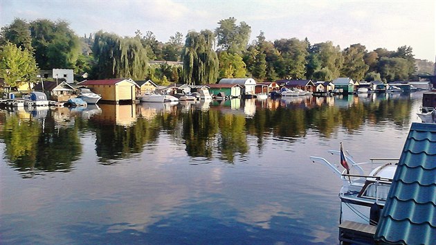 Strakonick, Praha 5 - Smchov, okres Praha. Jde o msto, kde se v sti nemovitost trvale bydl, st se pouv k vkendovm pobytm.