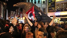 Turecko o víkendu hlasovalo o zmn ústavy. Odprci zmn protestovali v...