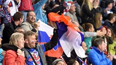 Slovenští fanoušci si světový šampionát hokejových osmnáctek náramně užívají. Slovenští fanoušci si světový šampionát hokejových osmnáctek náramně užívají.