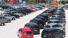 Záruka na ojetý vůz? Ano! Jak je ale toto tvrzení prodejců ojetin pravdivé? Záruka na ojetý vůz? Ano! Jak je ale toto tvrzení prodejců ojetin pravdivé?