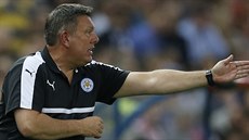 Trenér Leicesteru Craig Shakespeare během čtvrtfinále Ligy mistrů. Trenér Leicesteru Craig Shakespeare během čtvrtfinále Ligy mistrů.