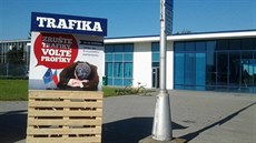 Plakát hnutí ANO před volbami do Evropského parlamentu v roce 2014 Plakát hnutí ANO před volbami do Evropského parlamentu v roce 2014