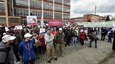 Výstražná stávka ve zlínském podniku společnosti Mitas, které se zúčastnilo... Výstražná stávka ve zlínském podniku společnosti Mitas, které se zúčastnilo...