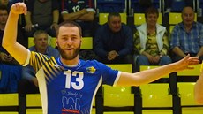 Libero ústeckých volejbalistů Jiří Kořínek se raduje z vítězství. Libero ústeckých volejbalistů Jiří Kořínek se raduje z vítězství.