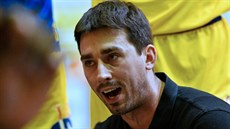 Ústecký trenér Antonín Pištěcký během time-outu Ústecký trenér Antonín Pištěcký během time-outu
