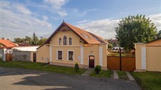 Vojkovice, okres Mělník. Statek má pozemek o rozloze 2 676 metrů čtverečních. Vojkovice, okres Mělník. Statek má pozemek o rozloze 2 676 metrů čtverečních.