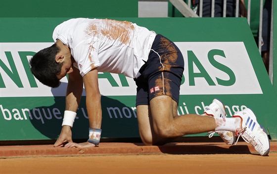 Novak Djokovi ve tvrtfinále turnaje v Monte Carlu.