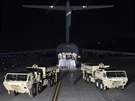 Do Jiní Koreje dorazil americký protiraketový systém THAAD (6. bezna 2017)
