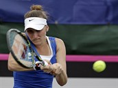 Debutantka Markta Vondrouov bhem semifinle Fed Cupu s USA.