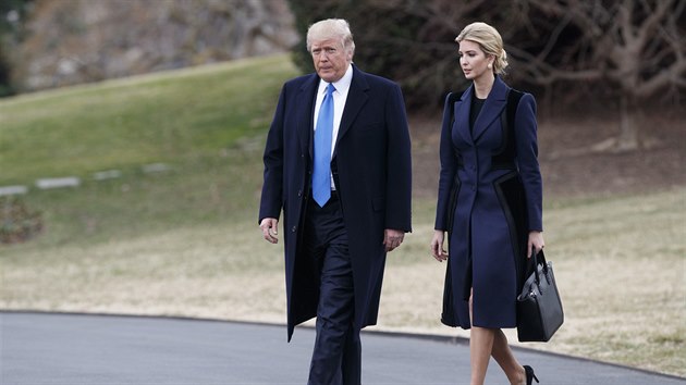 Ivanka Trumpov s otcem. (1.2. 2017)