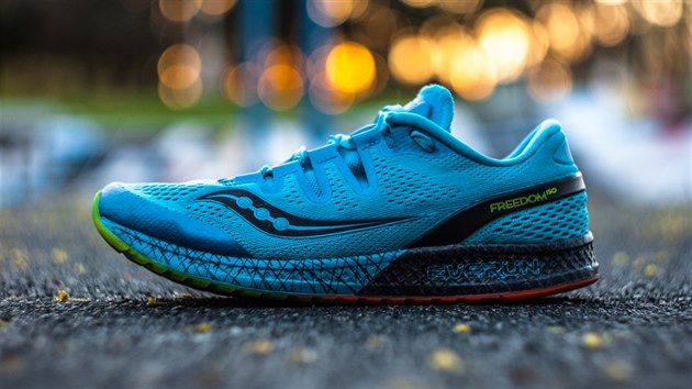 TEST: Novinka Freedom ISO od Saucony je velmi poveden a velmi drah