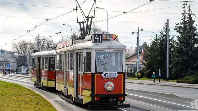 Historick tramvaj ji od potku sezony vyjd na pravidelnou trasu ze steovick vozovny s slem 41.