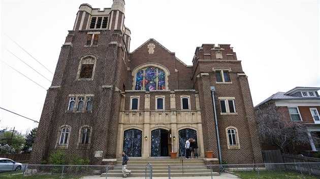 Kostel Mezinrodn konopn crkve v americkm Denveru, kter pvodn slouil luternm (20. dubna 2017)