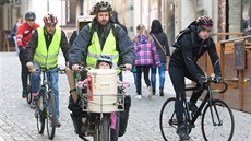 Lidé v Liberci nedávno vyrazili na Velkou jarní cyklojízdu, podmínky pro... Lidé v Liberci nedávno vyrazili na Velkou jarní cyklojízdu, podmínky pro...