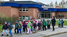 Střecha plaveckého bazénu v Jablonci je v havarijním stavu, město chce také... Střecha plaveckého bazénu v Jablonci je v havarijním stavu, město chce také...